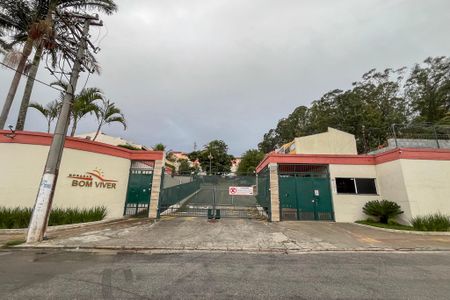 Casa de condomínio à venda com 120m², 3 quartos e 2 vagasFachada e portaria