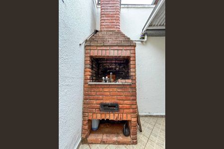 Casa de condomínio à venda com 120m², 3 quartos e 2 vagasChurrasqueira