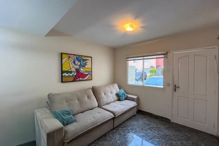 Casa de condomínio à venda com 120m², 3 quartos e 2 vagasSala