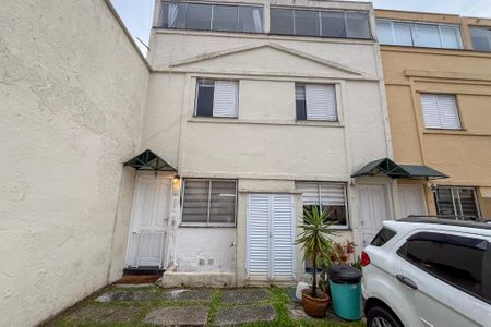 Casa de condomínio à venda com 120m², 3 quartos e 2 vagasFachada 