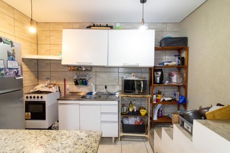 Casa à venda com 131m², 2 quartos e 1 vaga Casa à venda com 131m², 2 quartos e 1 vagaCasa/Fundo