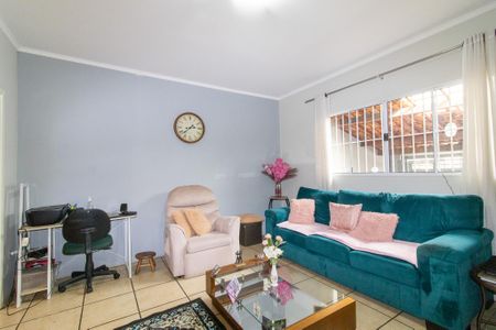 Casa à venda com 131m², 2 quartos e 1 vaga Casa à venda com 131m², 2 quartos e 1 vagaSala