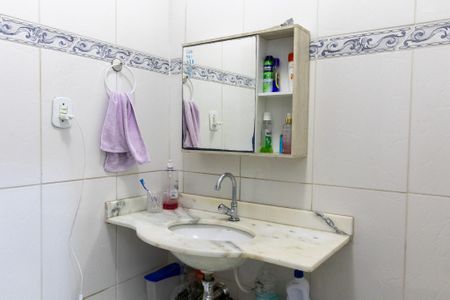 Casa à venda com 131m², 2 quartos e 1 vaga Casa à venda com 131m², 2 quartos e 1 vagaBanheiro