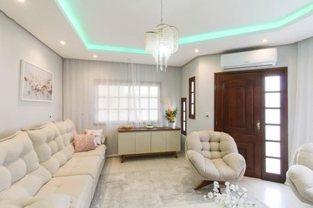 Sala de casa à venda com 3 quartos, 144m² em Fátima, Canoas