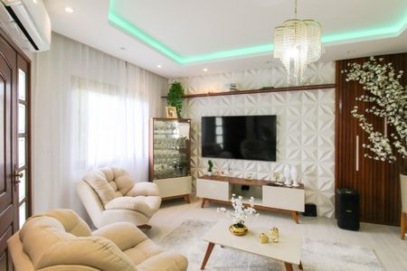 Casa à venda com 144m², 3 quartos e 1 vagaSala