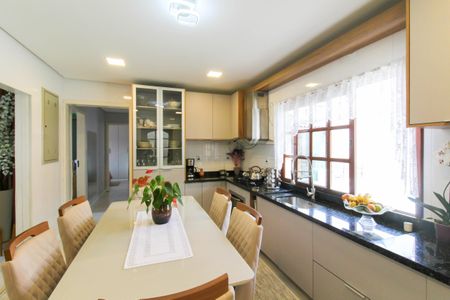 Casa à venda com 144m², 3 quartos e 1 vagaCozinha