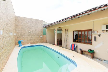 Casa à venda com 144m², 3 quartos e 1 vagaÁrea externa