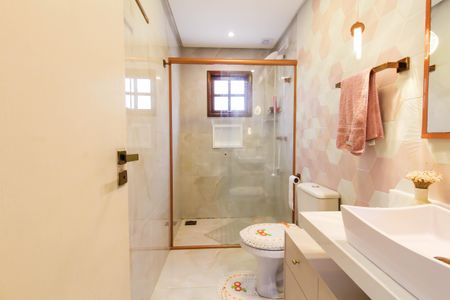 Casa à venda com 144m², 3 quartos e 1 vagaBanheiro