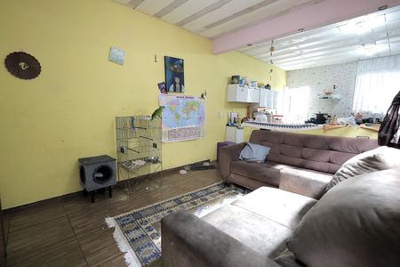 Casa à venda com 292m², 4 quartos e 2 vagasSala