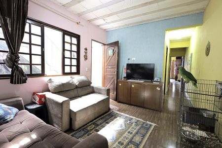 Casa à venda com 292m², 4 quartos e 2 vagasSala