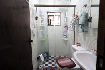 Casa à venda com 292m², 4 quartos e 2 vagasBanheiro