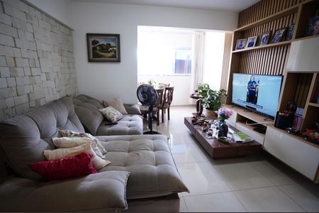 Apartamento para alugar com 86m², 3 quartos e 1 vaga