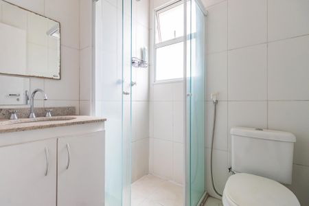 Apartamento à venda com 62m², 2 quartos e 2 vagasBanheiro da Suíte