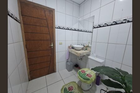 Casa para alugar com 2 quartos, 130m² em Jardim Lazzareschi, Suzano
