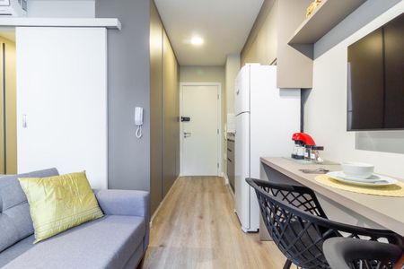 Studio para alugar com 27m², 1 quarto e sem vaga Studio para alugar com 27m², 1 quarto e sem vagaSala / Quarto