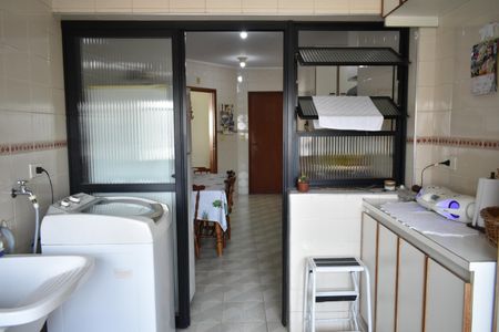 Apartamento à venda com 138m², 3 quartos e 2 vagasÁrea de Serviço