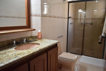 Apartamento à venda com 138m², 3 quartos e 2 vagasBanheiro Social