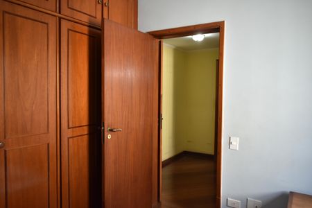 Apartamento à venda com 138m², 3 quartos e 2 vagasQuarto 2