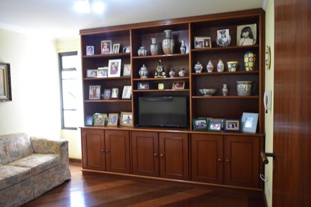 Apartamento à venda com 138m², 3 quartos e 2 vagasSala de TV
