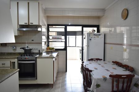 Apartamento à venda com 138m², 3 quartos e 2 vagasCozinha