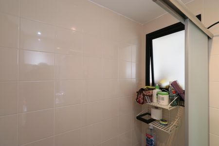 Apartamento à venda com 68m², 2 quartos e sem vagaBanheiro Social
