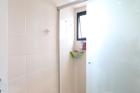 Apartamento à venda com 68m², 2 quartos e sem vagaBanheiro da Suíte