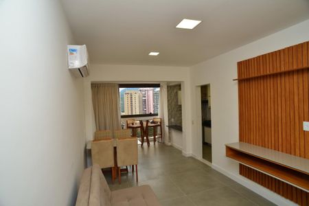 Sala de apartamento para alugar com 1 quarto, 52m² em Barra da Tijuca, Rio de Janeiro