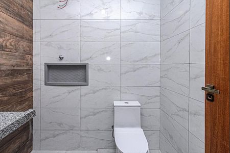 Casa à venda com 81m², 2 quartos e 1 vagabanheiro social_2