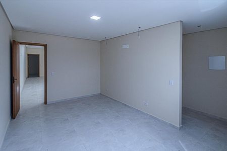 Casa à venda com 81m², 2 quartos e 1 vagasuíte_3