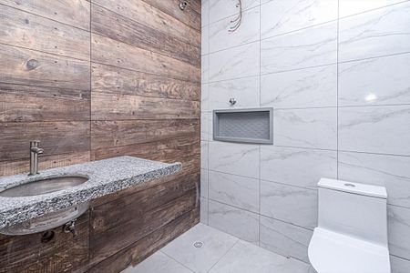 Casa à venda com 81m², 2 quartos e 1 vagabanheiro social_1