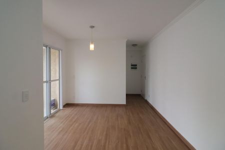 Sala de apartamento para alugar com 2 quartos, 58m² em Km 18, Osasco