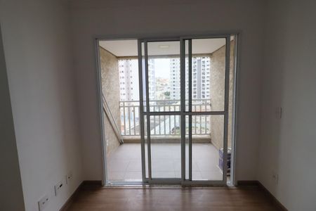 Sala de apartamento para alugar com 2 quartos, 58m² em Km 18, Osasco