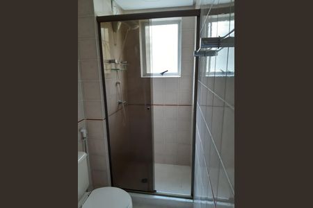 Banheiro de apartamento à venda com 1 quarto, 48m² em Petrópolis, Porto Alegre