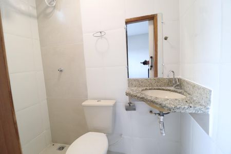 Casa para alugar com 115m², 2 quartos e 2 vagasBanheiro do Quarto 2