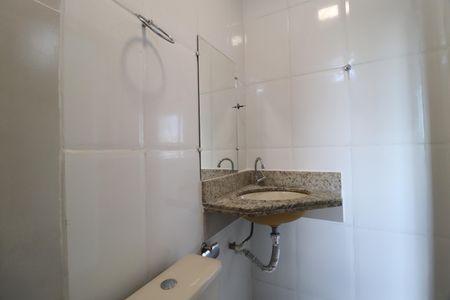 Casa para alugar com 115m², 2 quartos e 2 vagasBanheiro do Quarto 2