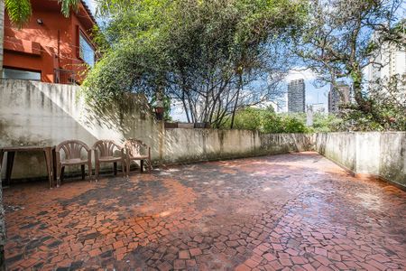 Casa à venda com 187m², 1 quarto e 3 vagasQuintal