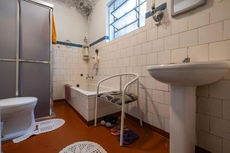 Casa à venda com 187m², 1 quarto e 3 vagasBanheiro