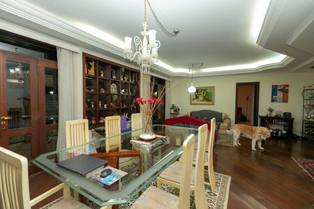 Casa de condomínio à venda com 415m², 4 quartos e 4 vagasSALA TRÊS AMBIENTES
