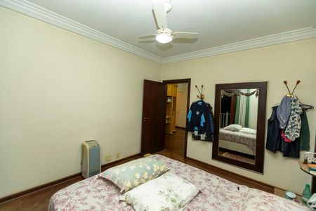 Casa de condomínio à venda com 415m², 4 quartos e 4 vagasQUARTO 4 SUITE