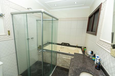 Casa de condomínio à venda com 415m², 4 quartos e 4 vagasBANHEIRO SUITE