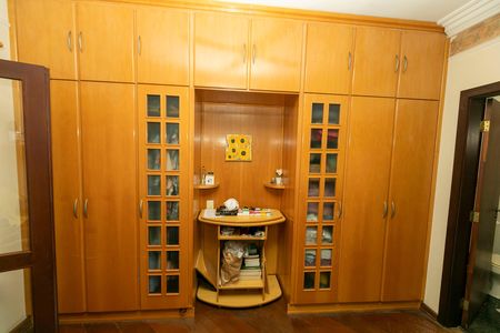 Casa de condomínio à venda com 415m², 4 quartos e 4 vagasQUARTO 3 SUITE