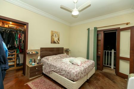 Casa de condomínio à venda com 415m², 4 quartos e 4 vagasQUARTO 4 SUITE