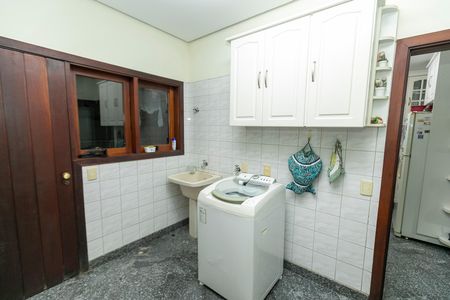 Casa de condomínio à venda com 415m², 4 quartos e 4 vagasÁREA DE SERVIÇO