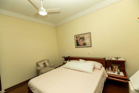 Casa de condomínio à venda com 415m², 4 quartos e 4 vagasQUARTO 1