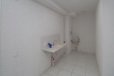 Apartamento para alugar com 33m², 2 quartos e sem vaga Apartamento para alugar com 33m², 2 quartos e sem vagaCozinha e Área de Serviço