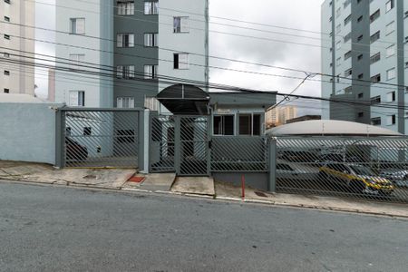 Apartamento para alugar com 50m², 2 quartos e 1 vaga Apartamento para alugar com 50m², 2 quartos e 1 vagaFachada