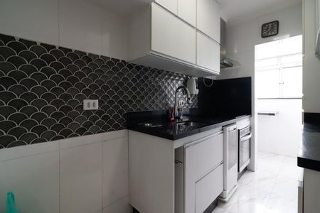 Apartamento para alugar com 50m², 2 quartos e 1 vaga Apartamento para alugar com 50m², 2 quartos e 1 vagaCozinha e Área de Serviço