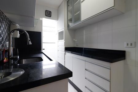 Apartamento para alugar com 50m², 2 quartos e 1 vaga Apartamento para alugar com 50m², 2 quartos e 1 vagaCozinha e Área de Serviço