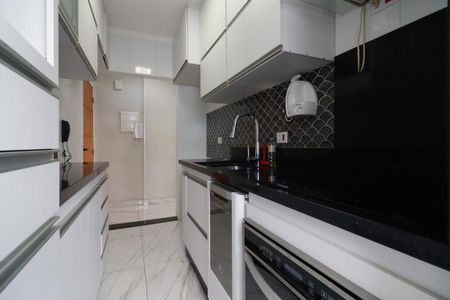 Apartamento para alugar com 50m², 2 quartos e 1 vaga Apartamento para alugar com 50m², 2 quartos e 1 vagaCozinha e Área de Serviço