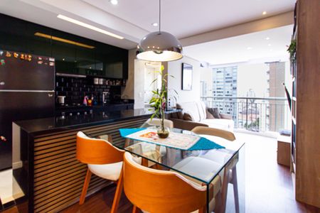 Apartamento à venda com 57m², 2 quartos e 1 vaga Apartamento à venda com 57m², 2 quartos e 1 vagaSala